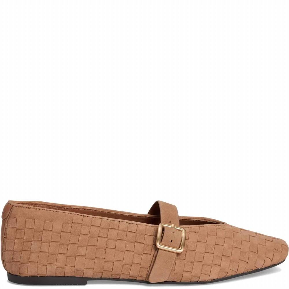 NEW GENTLE SOULS women's winifred flats in camel